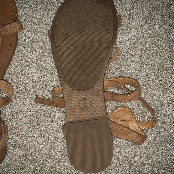 Fringe sandals - Picture 2 of 3